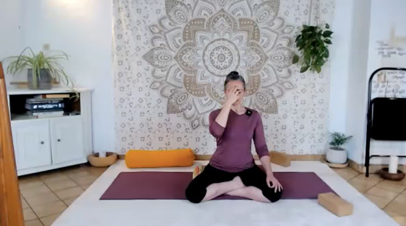 cours de yoga à la demande - Amour de soi, douceur et gentillesse